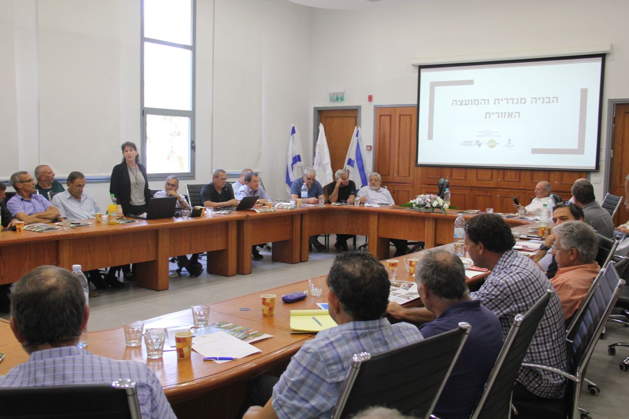 כנס ראשי המועצות, בשבוע שעבר. "תמונה אחת שווה אלף מילים"