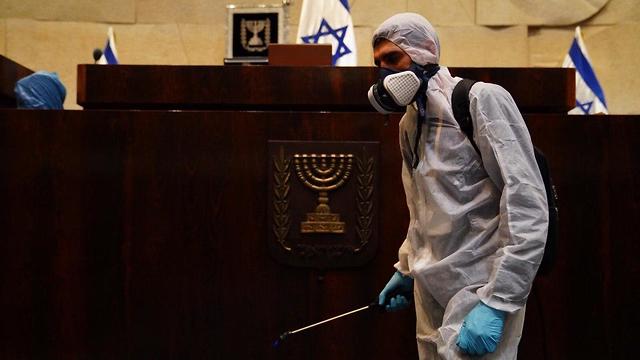 מכון ויצמן בפניה לקיבוצניקים והקיבוצניוקות - עזרו לנו לעצור את התפשטות הקורונה