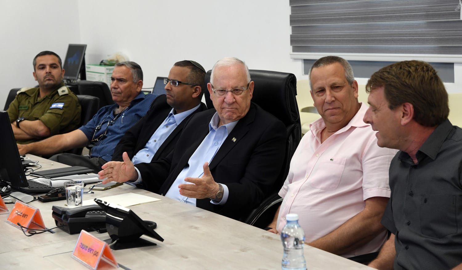נשיא המדינה ביקר בחדר המצב של המועצה האזורית אשכול