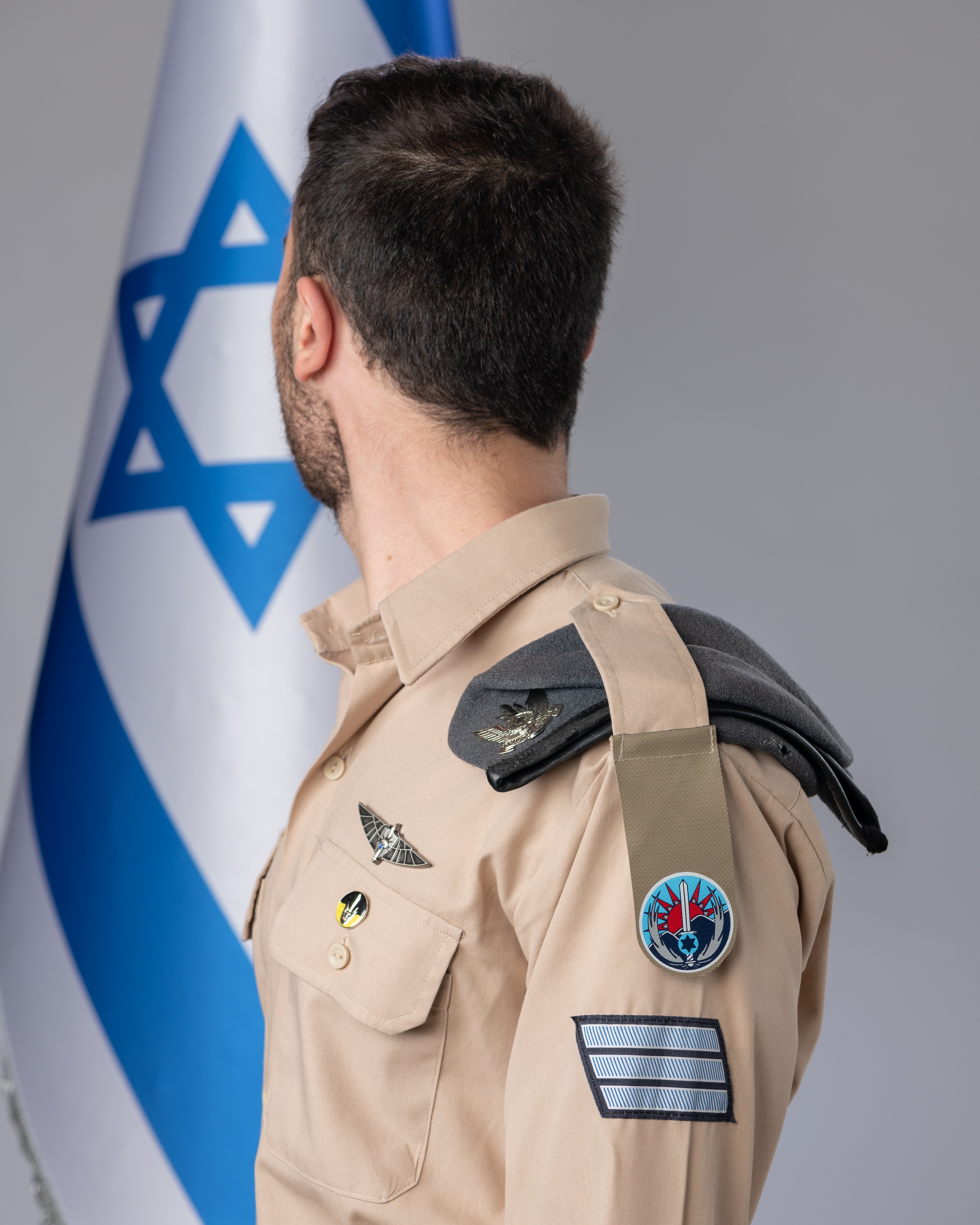 סמל נ'