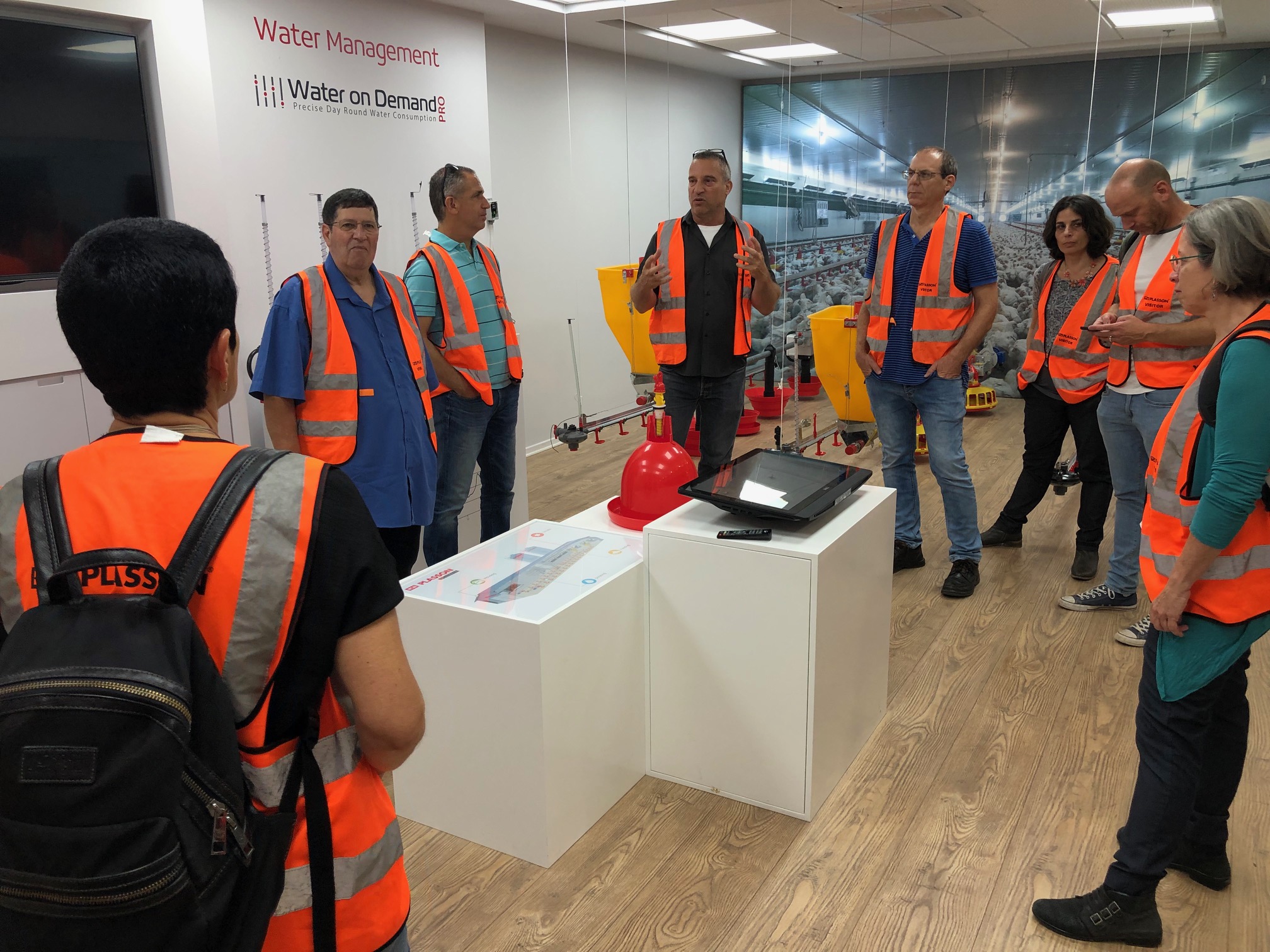 חברי המטה במפעל פלסאון - פאר התעשייה הקיבוצית