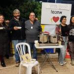 מעלה גלבוע ומירב באוהל עם מרק חם ומנחם