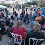 הקיבוצים פלך ותובל באוהל בשיחה עם נופר בוכשטב מנירים שאחיה, יגב, נמצא בשבי החמאס